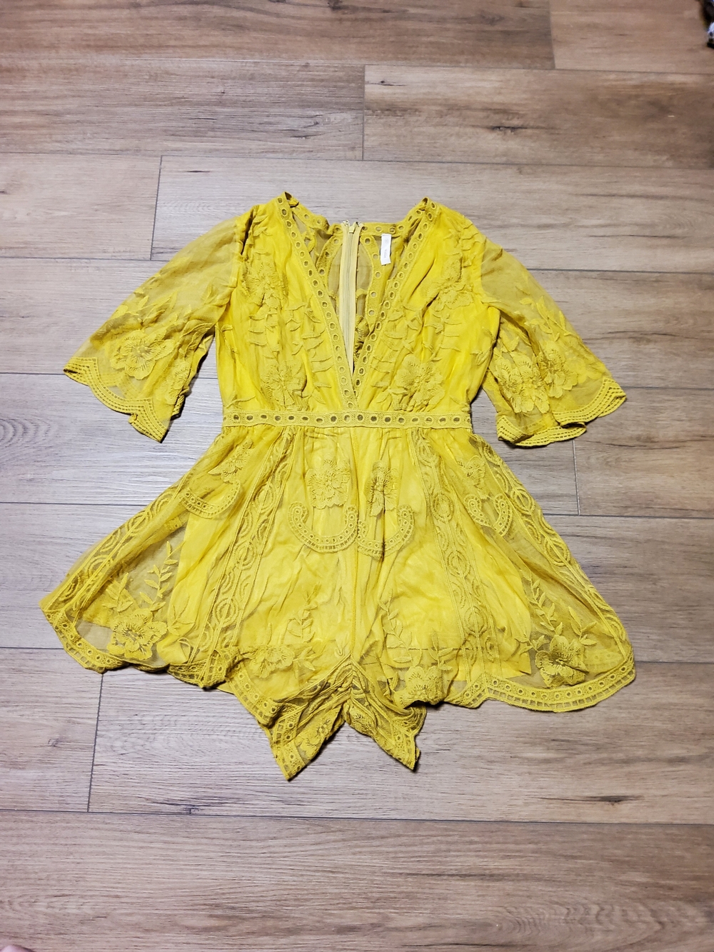 Wishlist "As You Wish" Boho Fall Floral Lace V-Neck Bell Sleeve Romper Dress